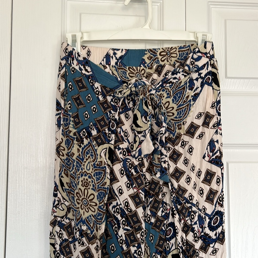 Patterned beach pants - Picture 2 of 3